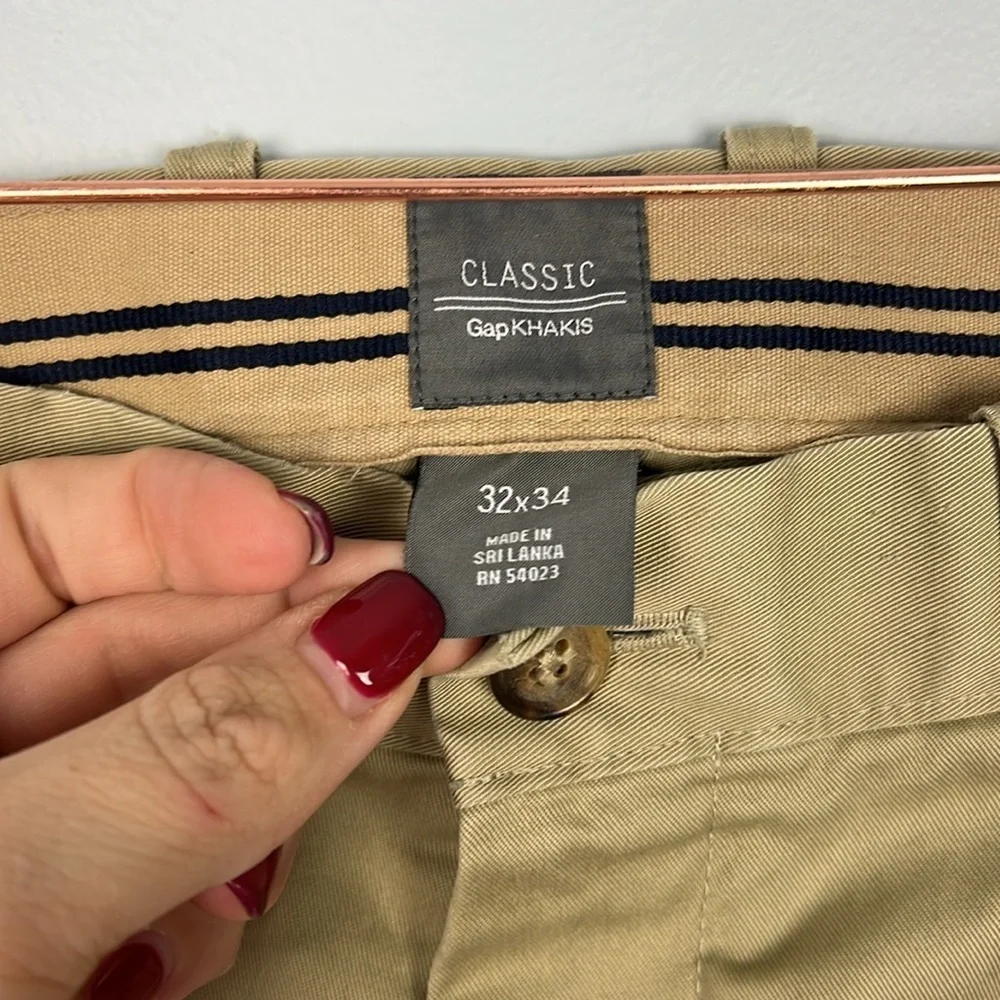 Gap Khakis 32x34 men’s tan khaki pants